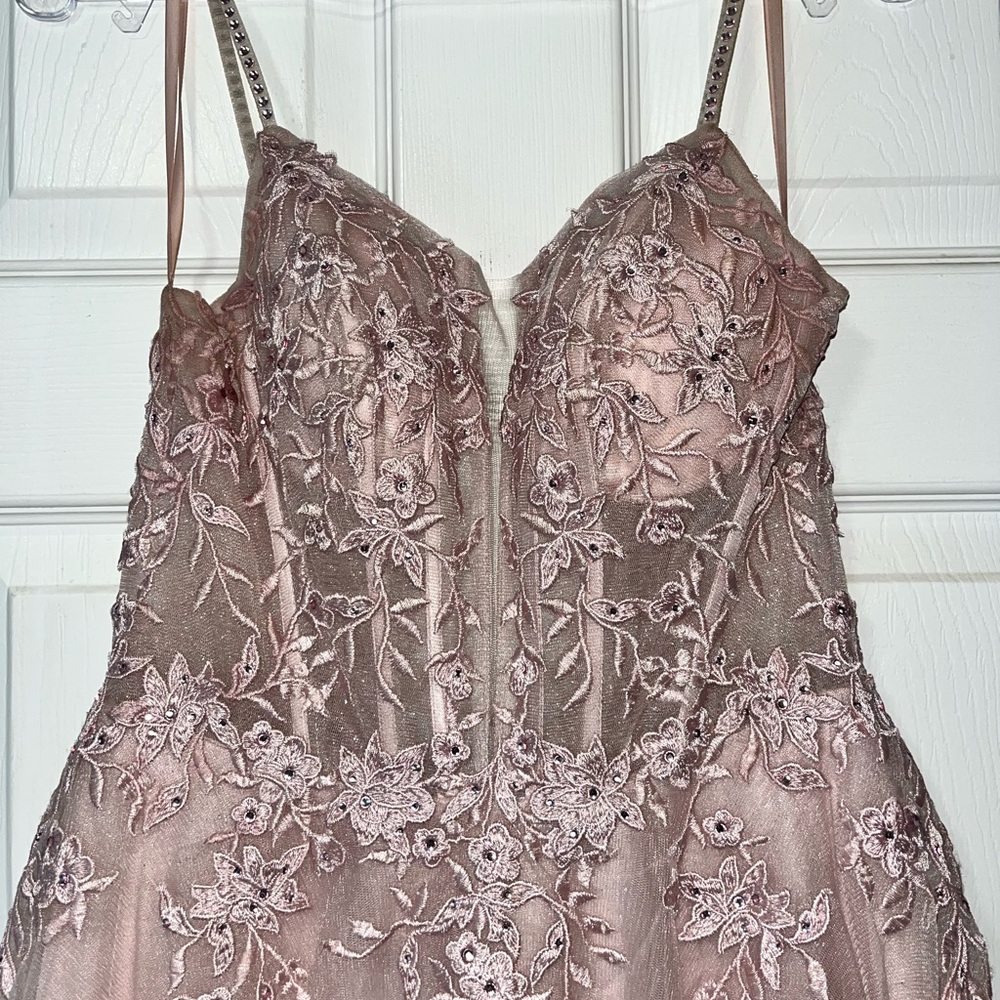 Light Pink Prom/Sweet 16 Gown - Picture 2 of 6